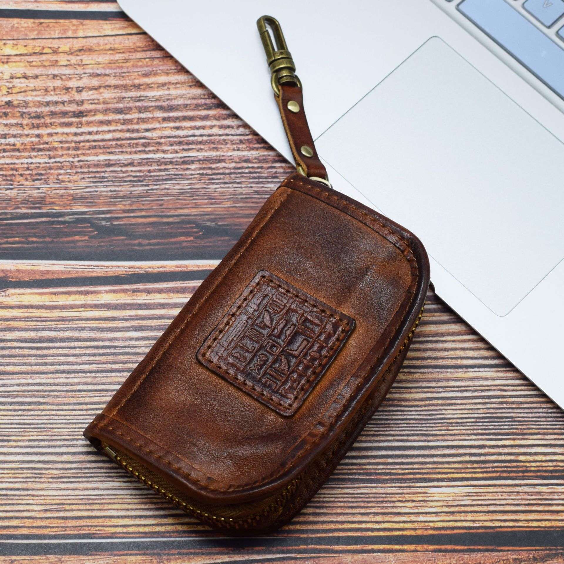 キーケース　メンズ 本革職人によるジップ式キーケース